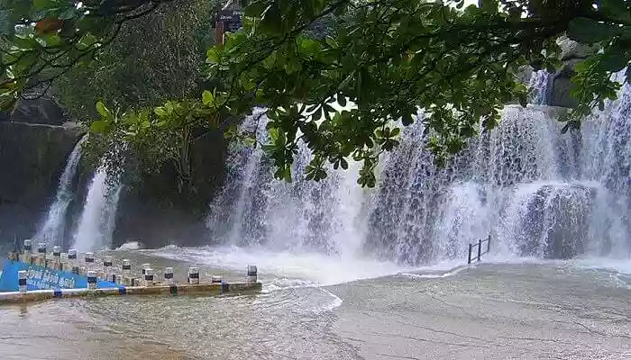 Thirparappu Waterfalls kanyakumari